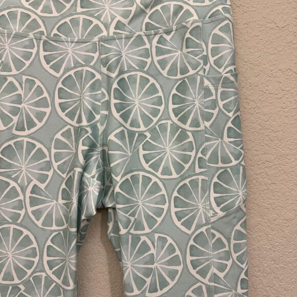 NWT GILLY HICKS Lemon Print Go Recharge High Rise 7/8 Leggings Green Blue - Picture 3 of 15